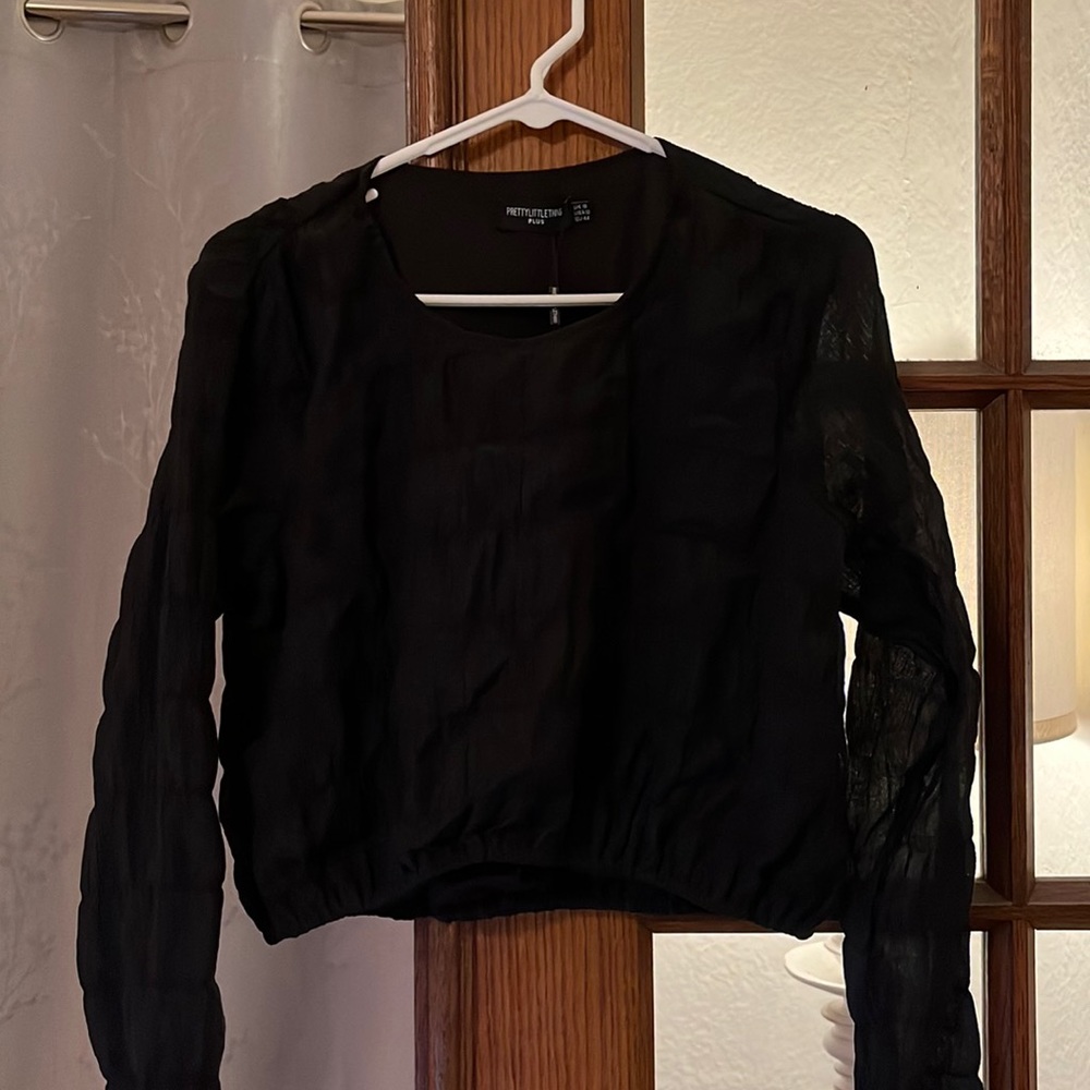 Pretty Little Thing Black Crop Top NWT